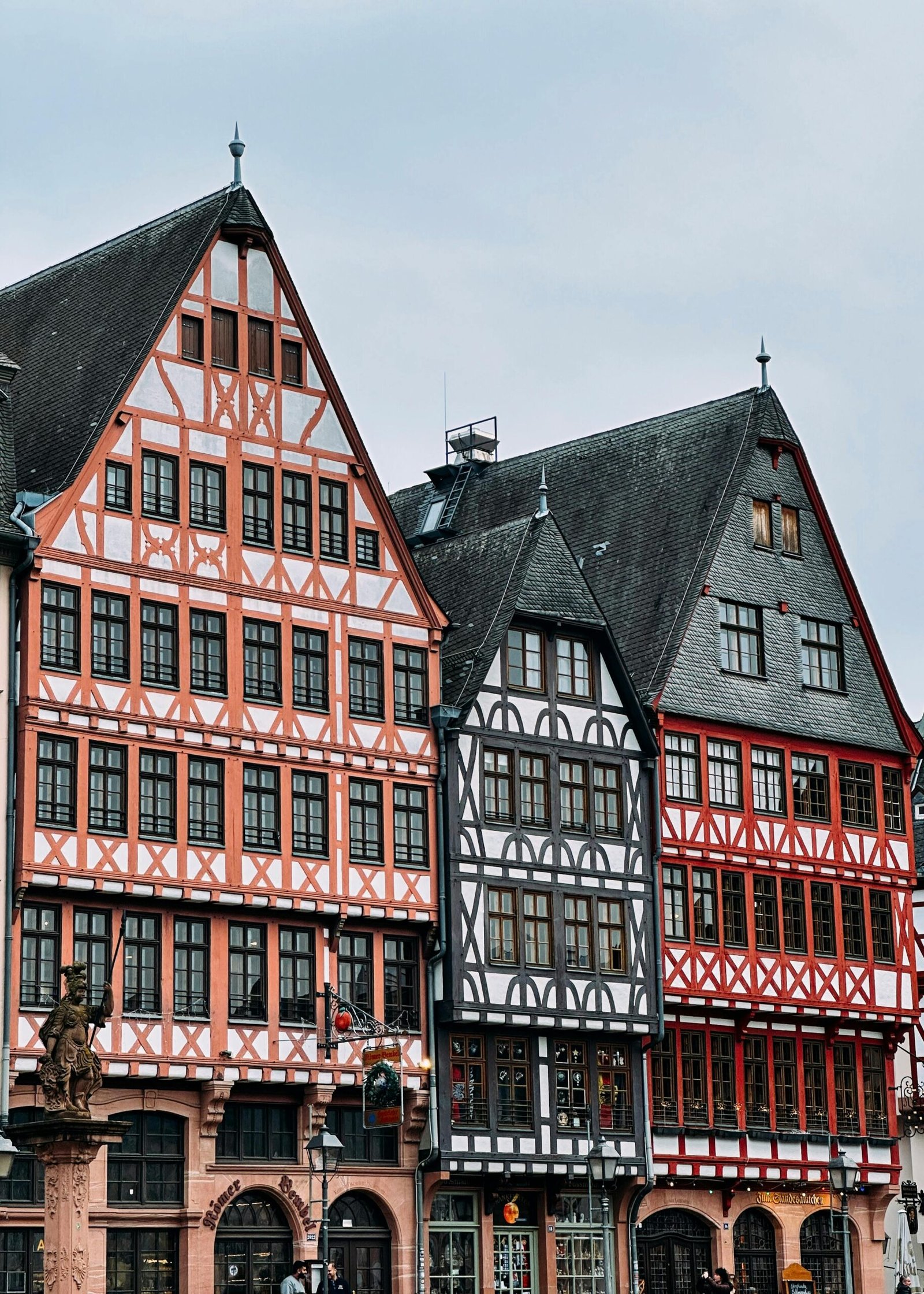 Timber-framed buildings in Römer, Frankfurt showcasing traditional architecture.